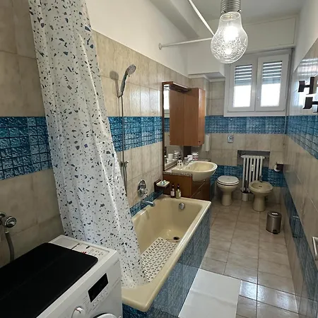 Airb&b Mery -fabrique Unipol Dome- Mailand